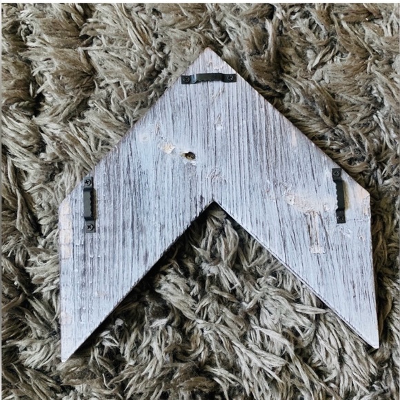 Rustic Wood home decor - Picture 4 of 6